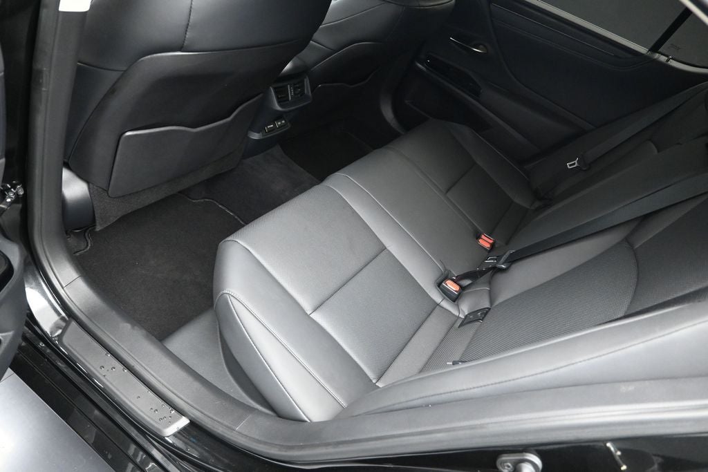 2025 Lexus ES 300h