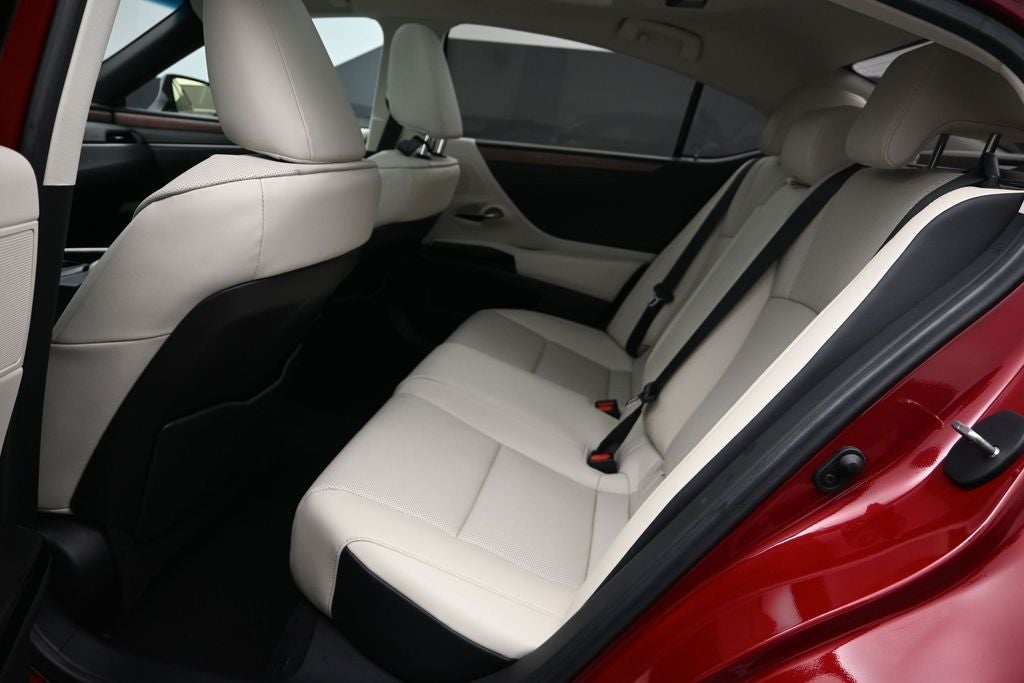 2025 Lexus ES 350