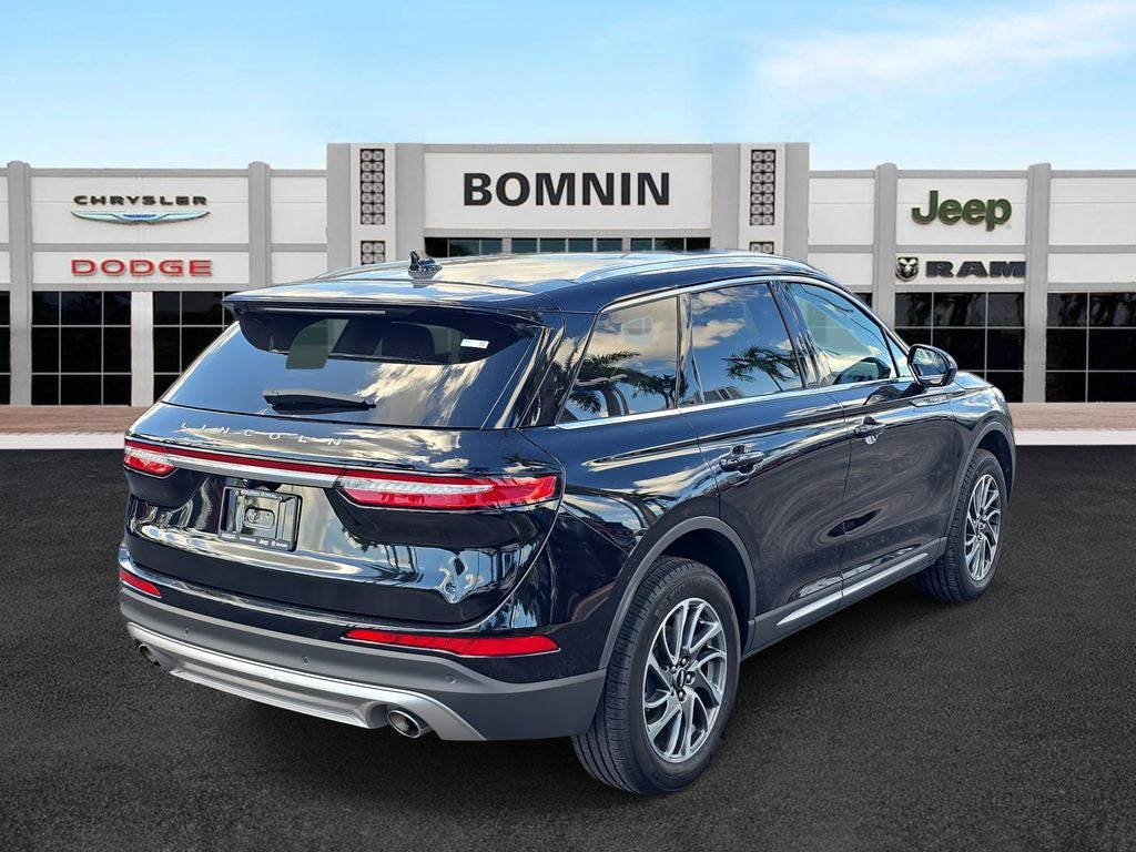 2022 Lincoln Corsair Standard