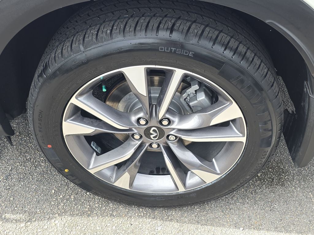 2024 INFINITI QX60 LUXE