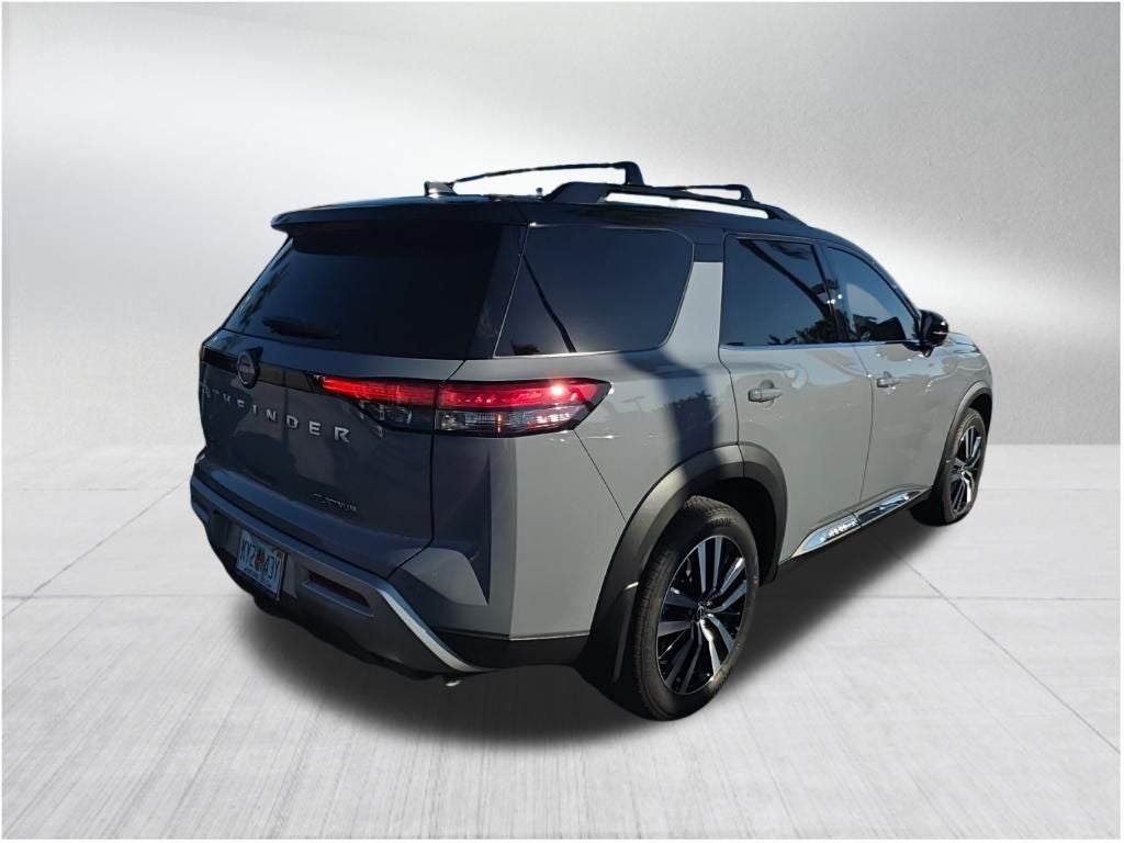 2024 Nissan Pathfinder Platinum