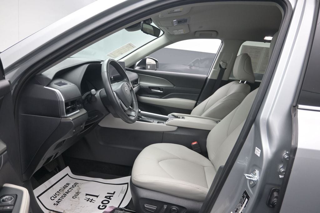 2025 Toyota Grand Highlander Hybrid XLE