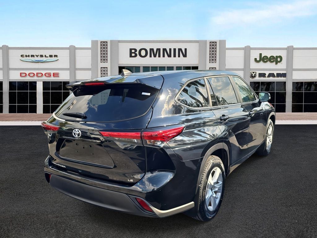 2023 Toyota Highlander LE