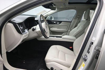 2020 Volvo S60 T5 Momentum