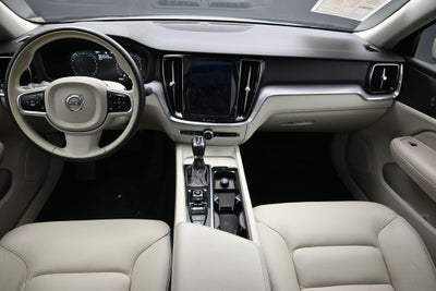 2020 Volvo S60 T5 Momentum