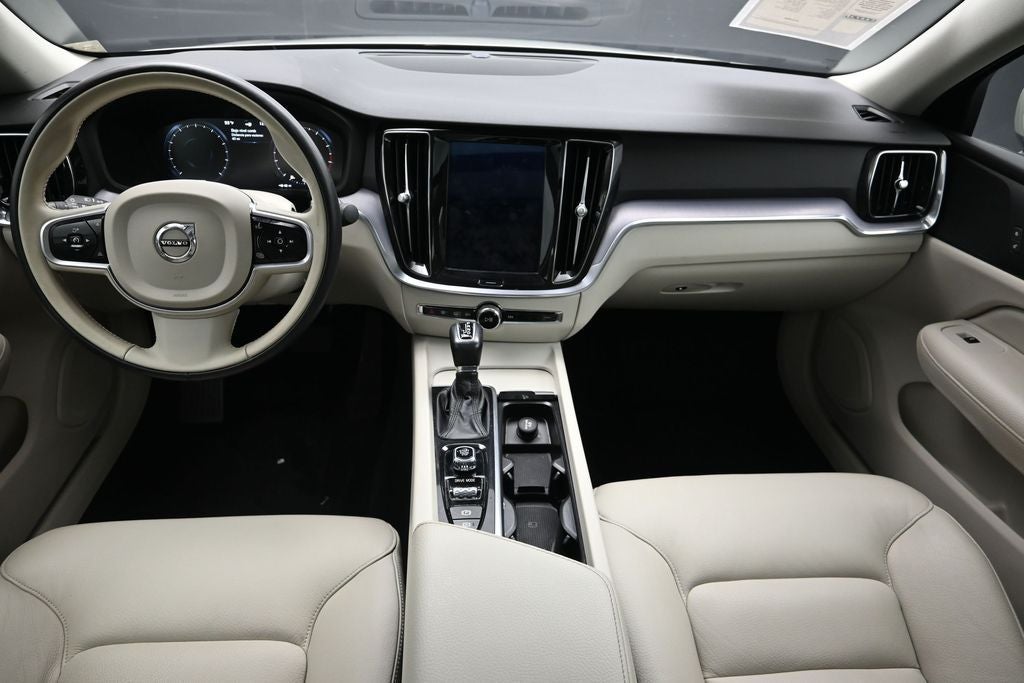 2020 Volvo S60 T5 Momentum