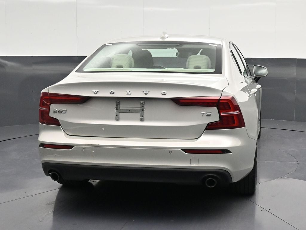 2020 Volvo S60 T5 Momentum