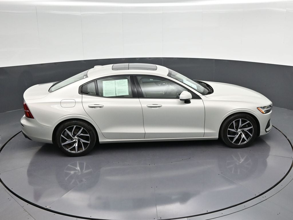 2020 Volvo S60 T5 Momentum