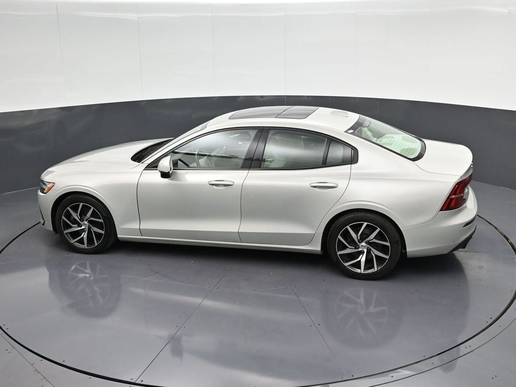 2020 Volvo S60 T5 Momentum