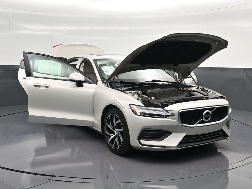 2020 Volvo S60 T5 Momentum