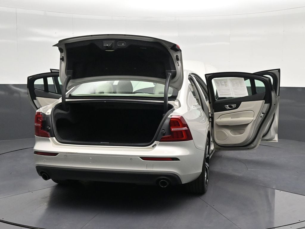 2020 Volvo S60 T5 Momentum