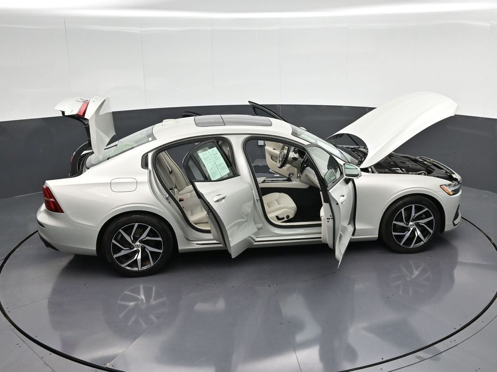 2020 Volvo S60 T5 Momentum