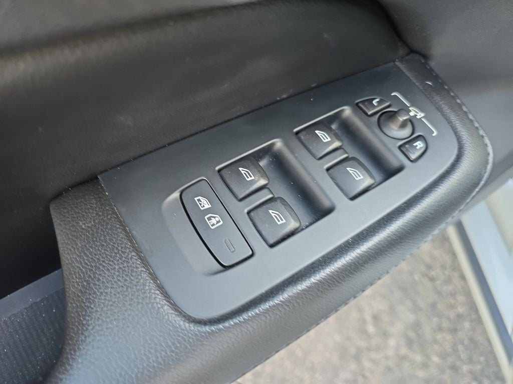 2020 Volvo S60 T5 Momentum