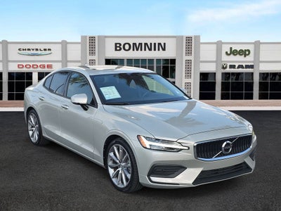 2020 Volvo S60 T5 Momentum