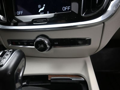 2021 Volvo S60 T5 Momentum