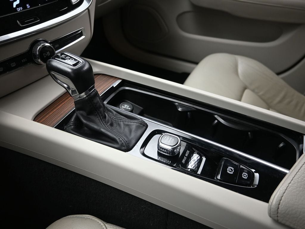 2021 Volvo S60 T5 Momentum