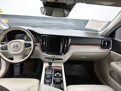 2021 Volvo S60 T5 Momentum