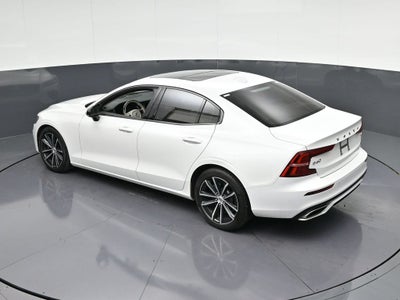 2021 Volvo S60 T5 Momentum