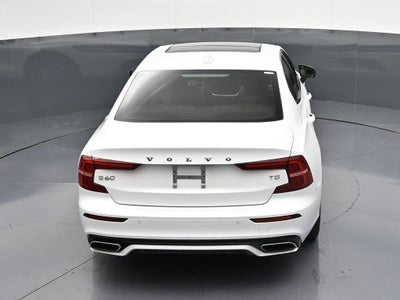 2021 Volvo S60 T5 Momentum