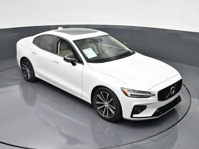 2021 Volvo S60 T5 Momentum