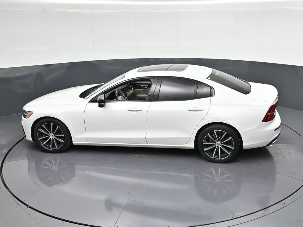 2021 Volvo S60 T5 Momentum