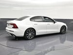 2021 Volvo S60 T5 Momentum