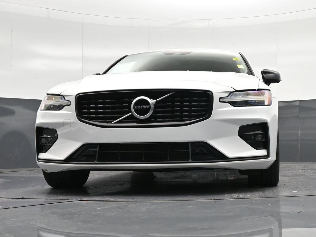 2021 Volvo S60 T5 Momentum