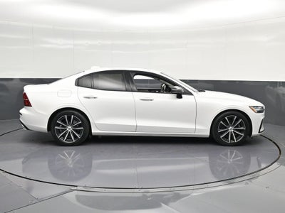 2021 Volvo S60 T5 Momentum
