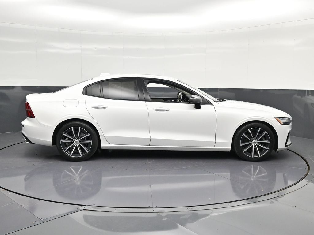 2021 Volvo S60 T5 Momentum