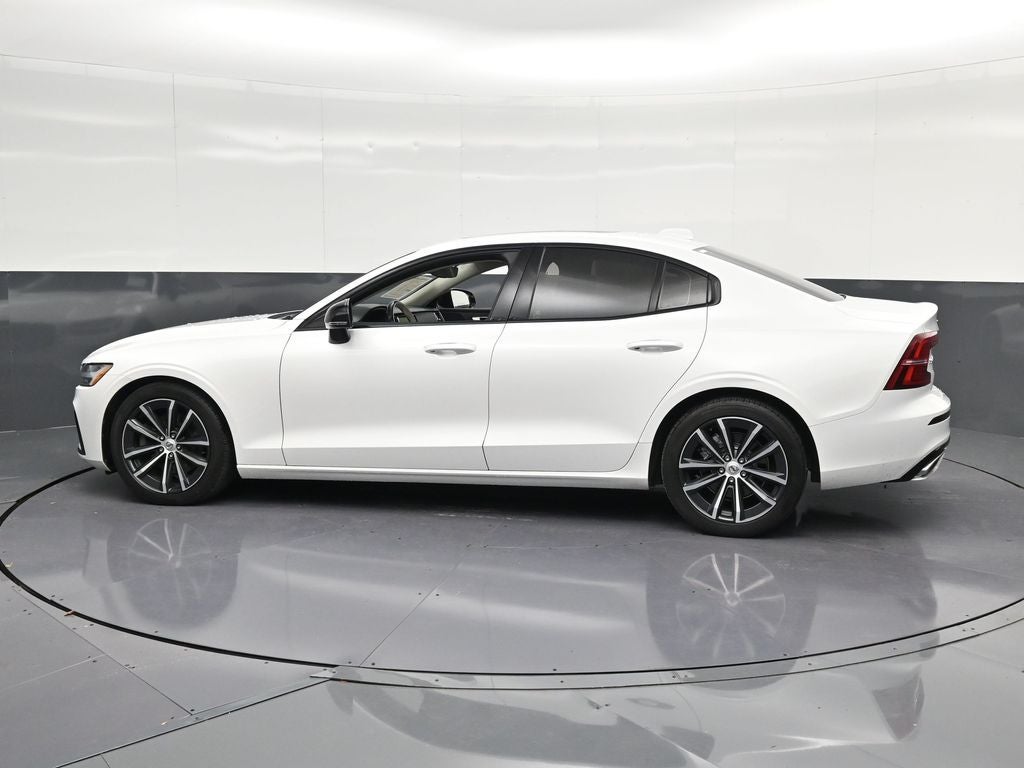 2021 Volvo S60 T5 Momentum