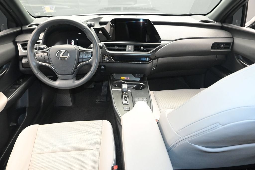 2025 Lexus UX 300h F SPORT Design