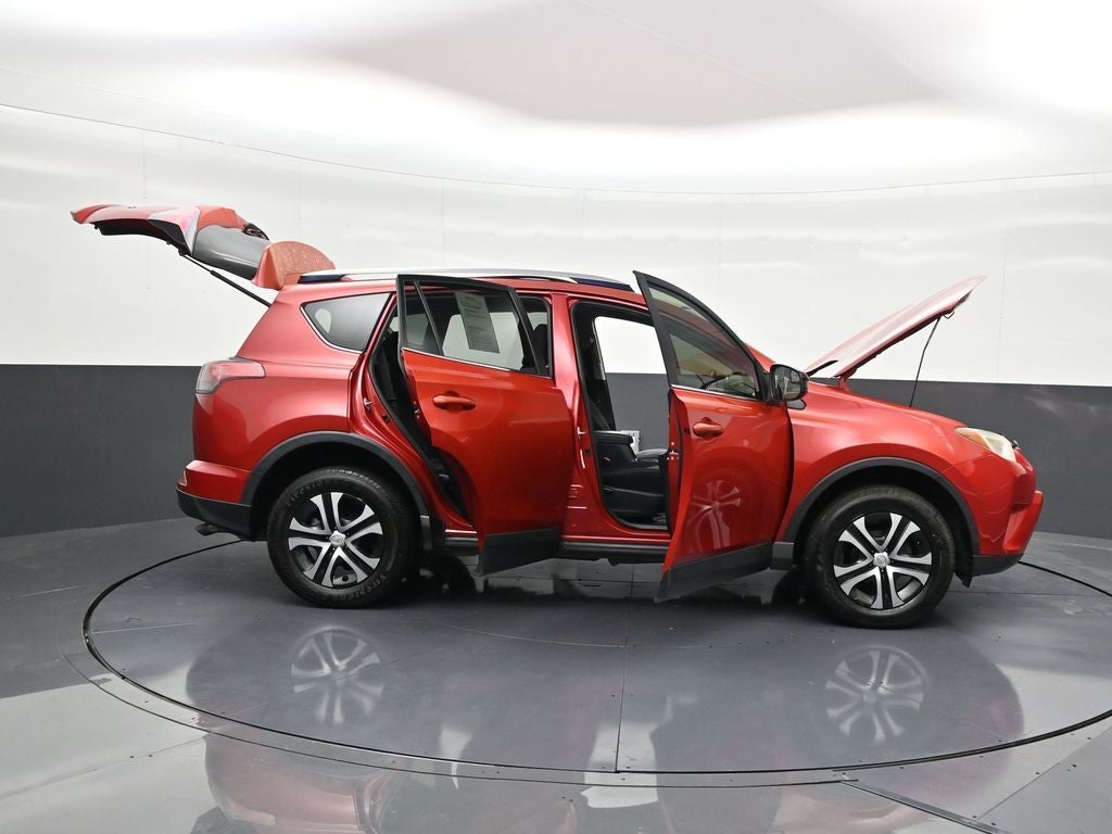 2017 Toyota RAV4 LE