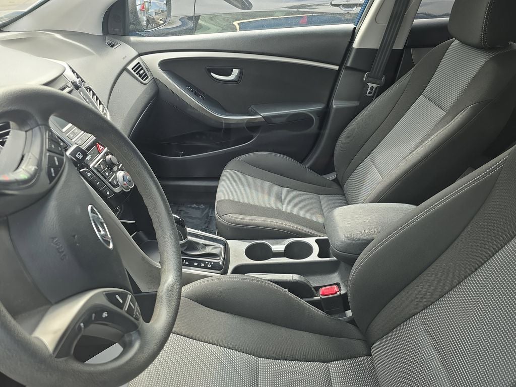 2016 Hyundai Elantra GT Base