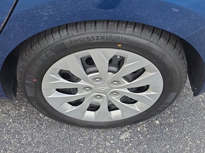 2016 Hyundai Elantra GT Base