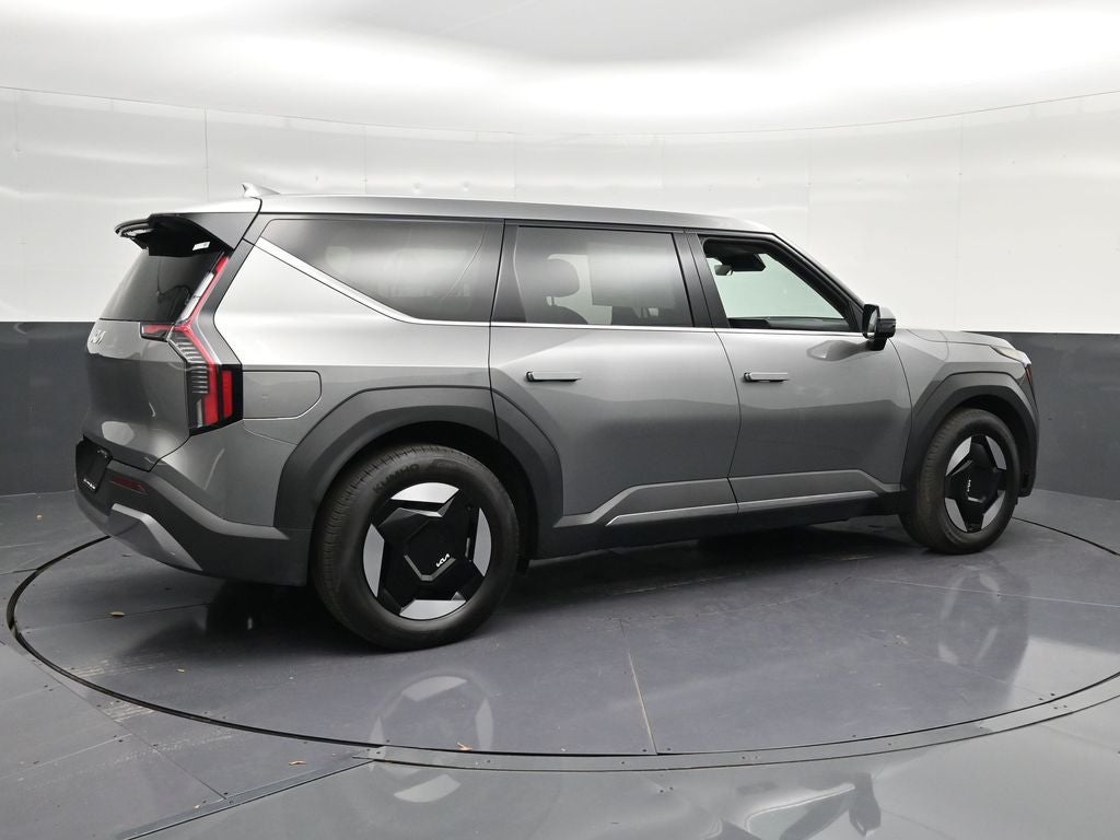 2025 Kia EV9 Light