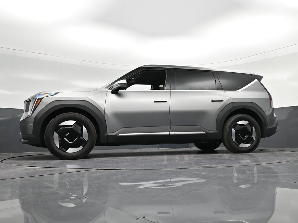 2025 Kia EV9 Light