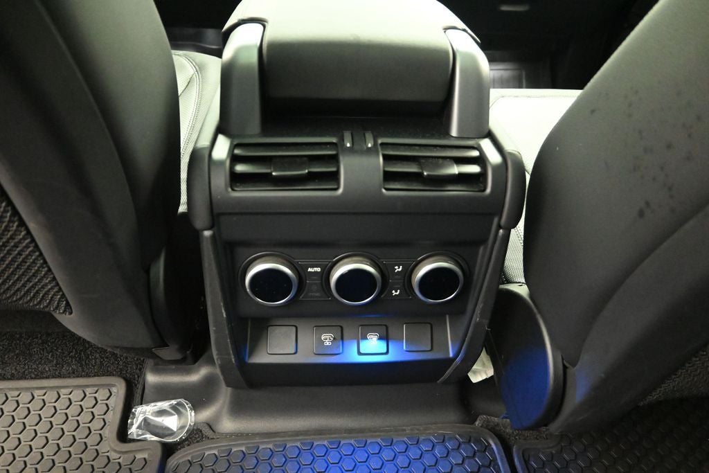 2024 Land Rover Defender 110 X-Dynamic SE