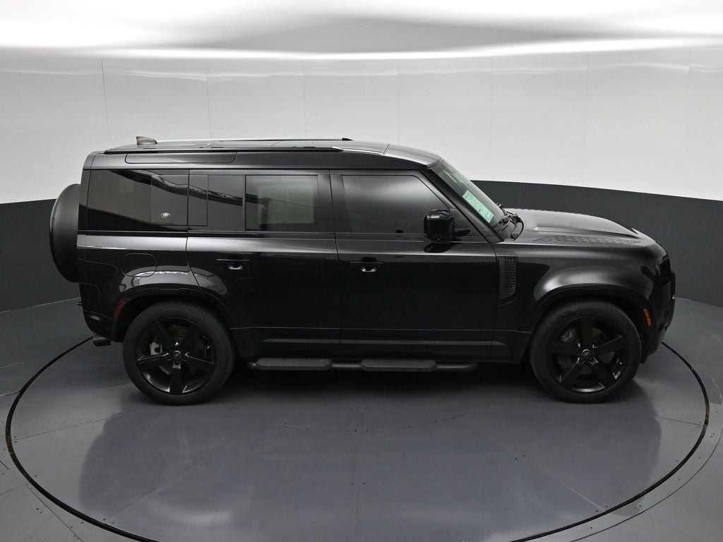 2024 Land Rover Defender 110 X-Dynamic SE