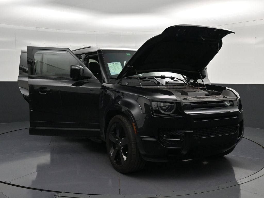 2024 Land Rover Defender 110 X-Dynamic SE
