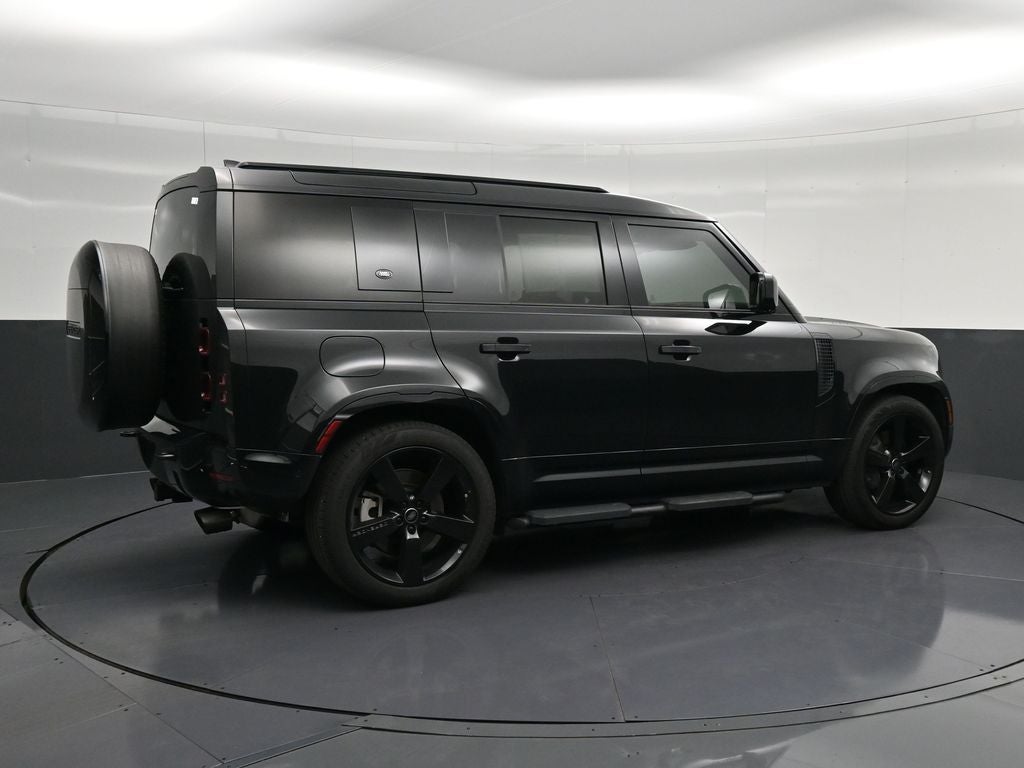 2024 Land Rover Defender 110 X-Dynamic SE