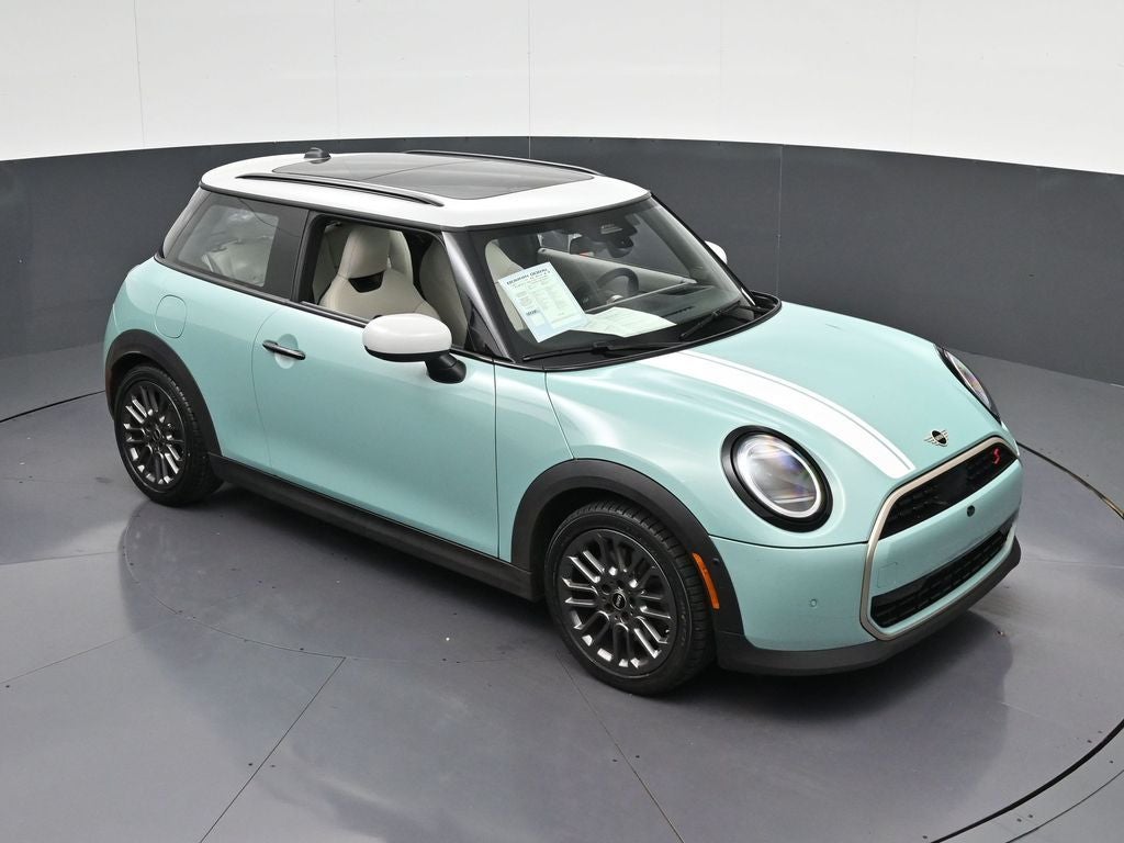 2025 MINI Cooper S Iconic