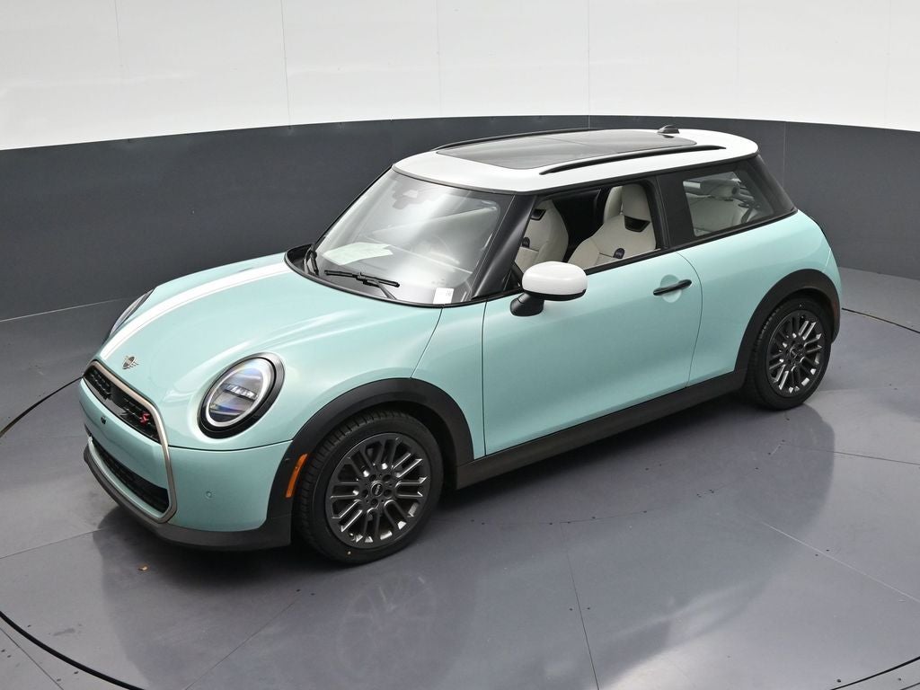 2025 MINI Cooper S Iconic
