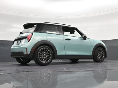 2025 MINI Cooper S Iconic