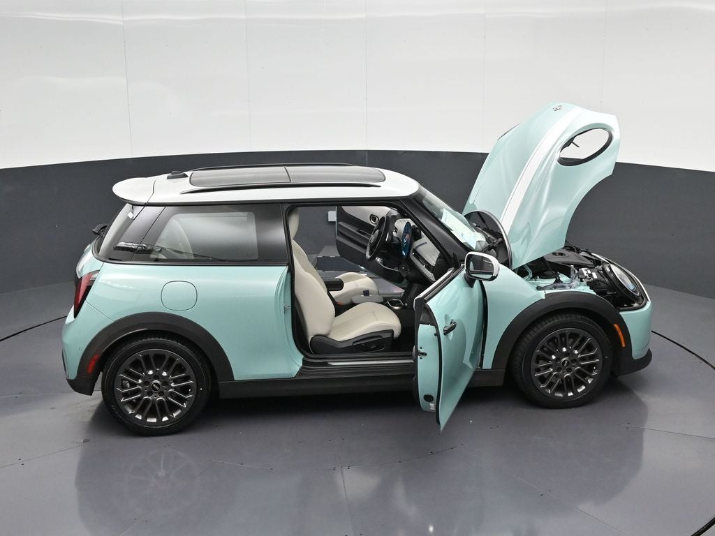 2025 MINI Cooper S Iconic