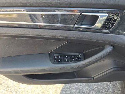 2017 Porsche Panamera 4S