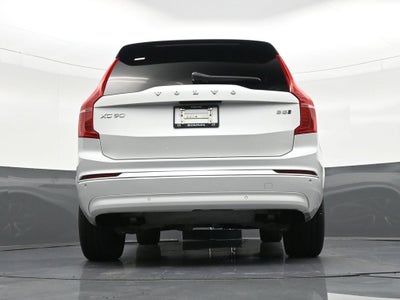 2024 Volvo XC90 B5 Plus