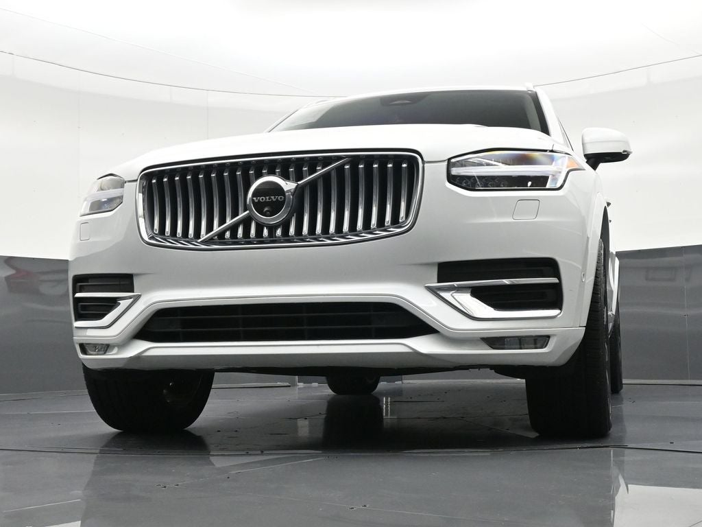 2024 Volvo XC90 B5 Plus