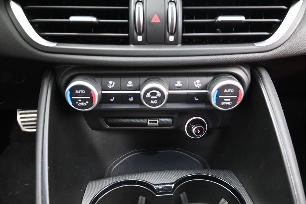 2024 Alfa Romeo Giulia Ti