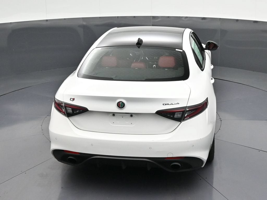 2025 Alfa Romeo Giulia Base