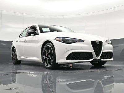 2025 Alfa Romeo Giulia Base